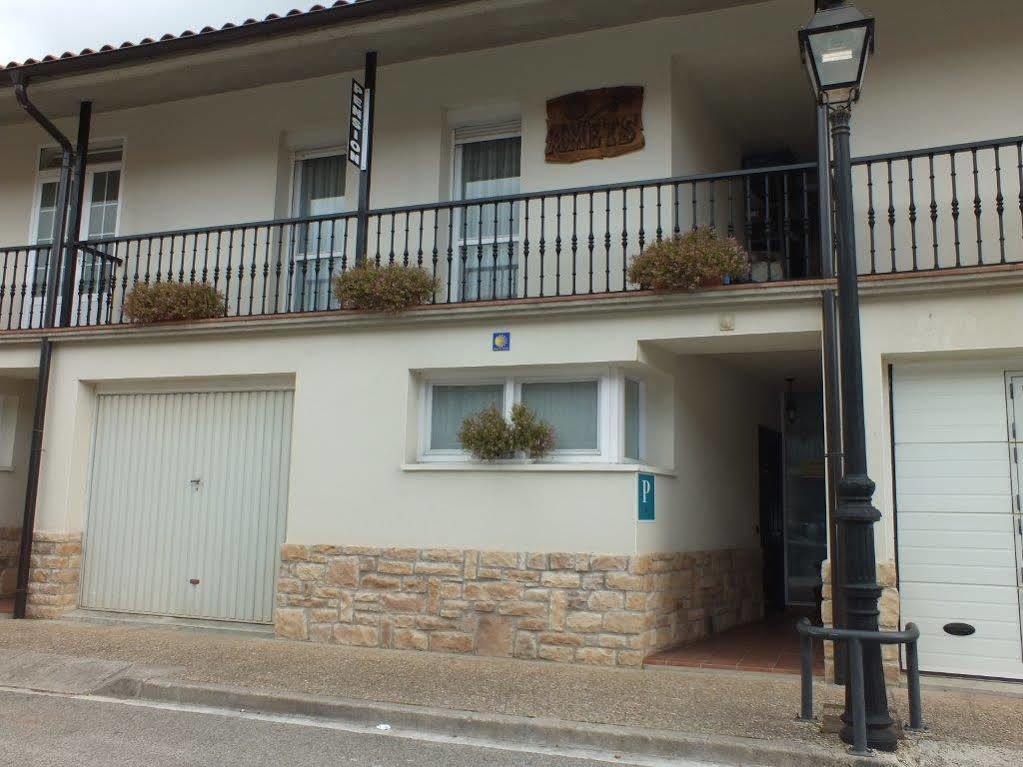Hotel Pensión Amets Zubiri Exterior foto